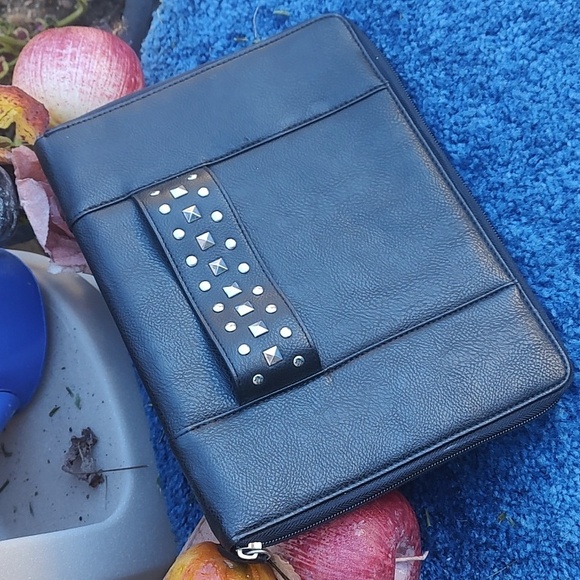 Black///Case - Picture 4 of 10